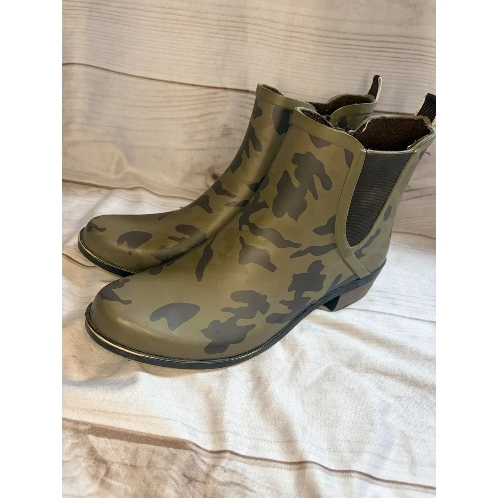 Lucky Brand Camo Rain Boots Chelsea Ankle Rubber Womens‎ 12 Waterproof